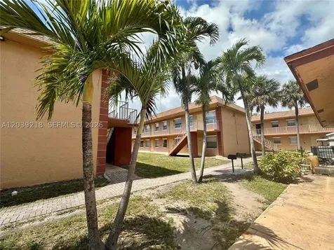 101 NE 41st Street Oakland Park FL 33334
