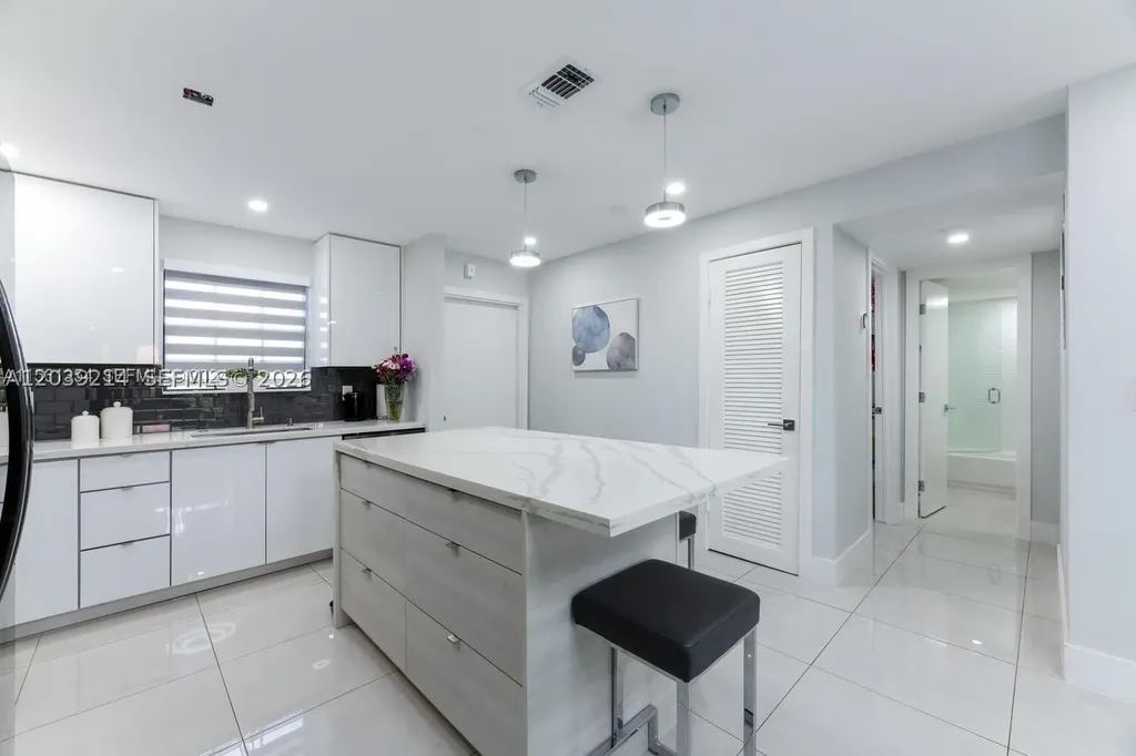 3351 NW 85th Avenue Coral Springs FL 33065