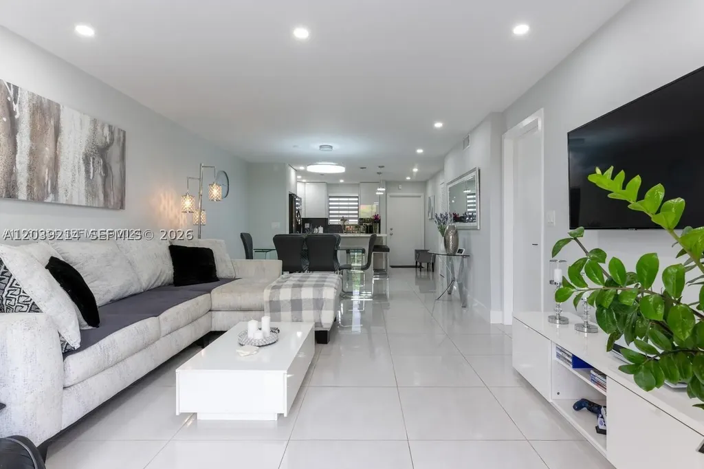 3351 NW 85th Avenue Coral Springs FL 33065