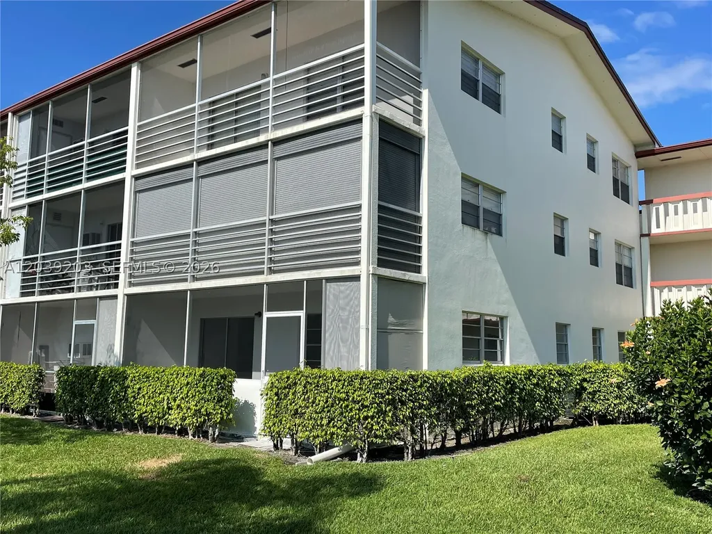 136 Brighton D Boca Raton FL 33434