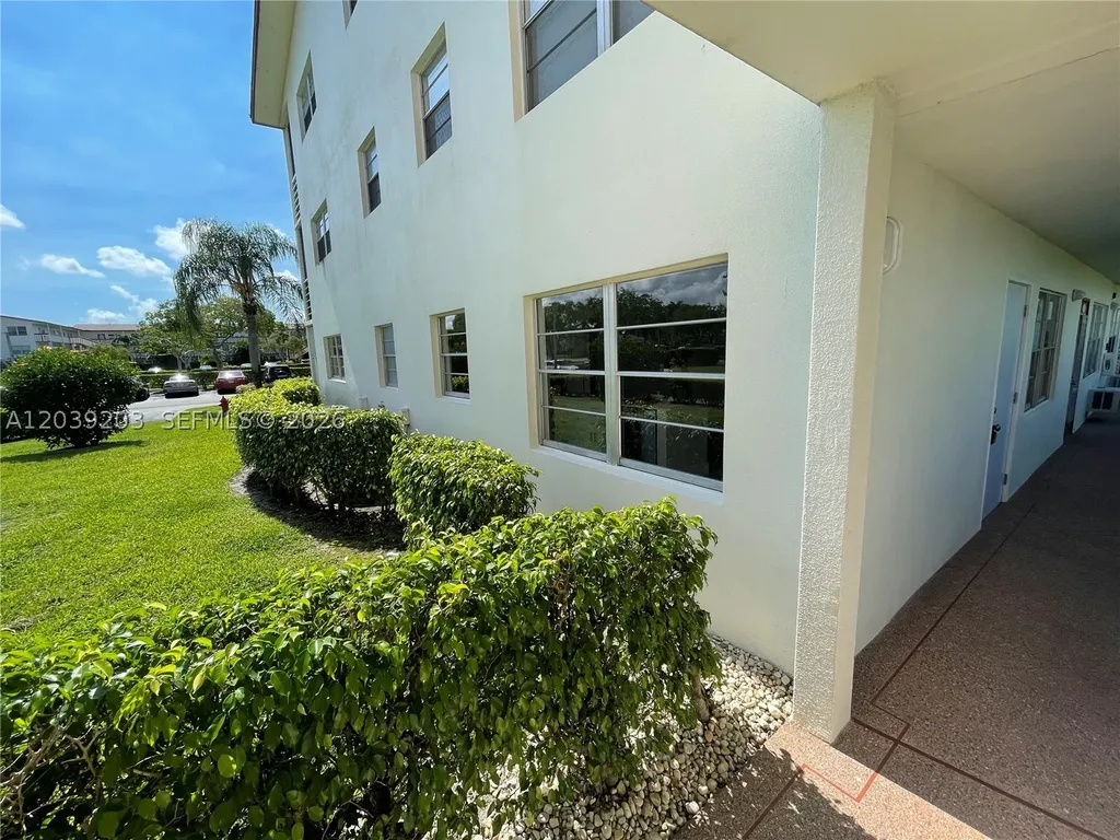 136 Brighton D Boca Raton FL 33434