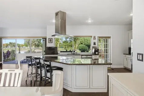 19015 E Saint Andrews Drive Hialeah FL 33015