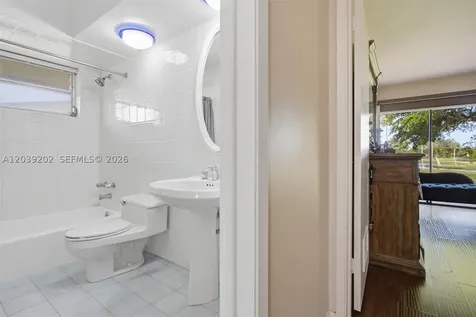 19015 E Saint Andrews Drive Hialeah FL 33015