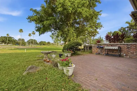 19015 E Saint Andrews Drive Hialeah FL 33015
