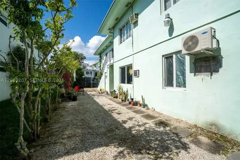 521 NE 82nd Terrace Miami FL 33138