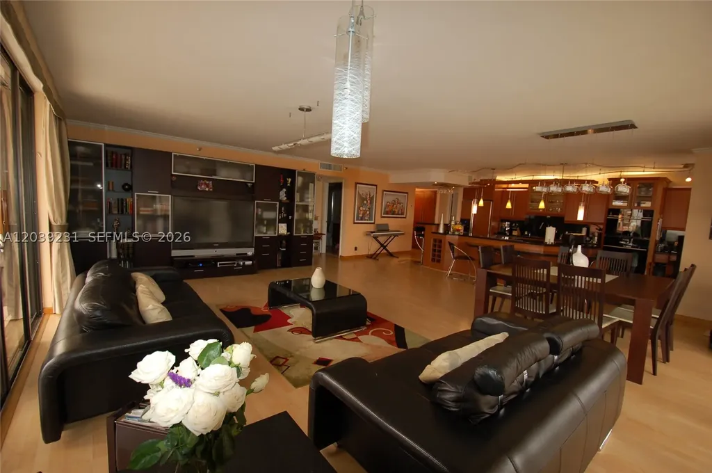 8877 Collins Avenue Surfside FL 33154