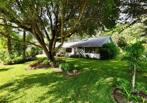 172 Wild Pine Road Wellington FL 33414