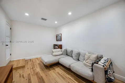 21105 SW 89th Place Cutler Bay FL 33189