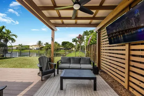 21105 SW 89th Place Cutler Bay FL 33189