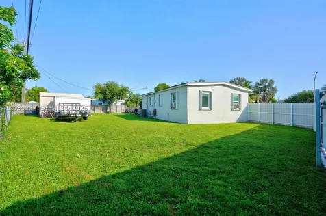 11300 SW 40th Street Miami FL 33165