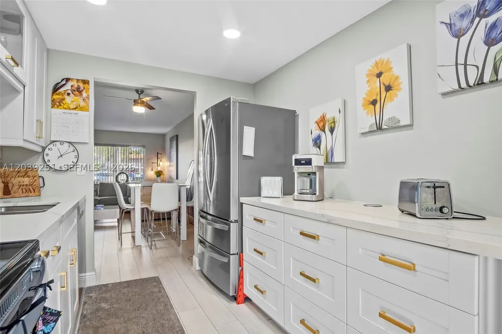 19 Abbey Lane Delray Beach FL 33446