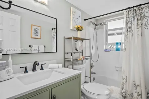19 Abbey Lane Delray Beach FL 33446