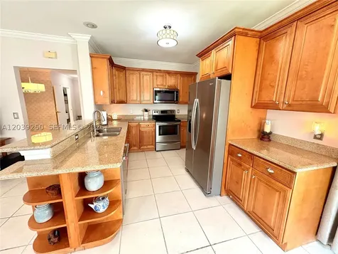9481 Bradshaw Lane Tamarac FL 33321