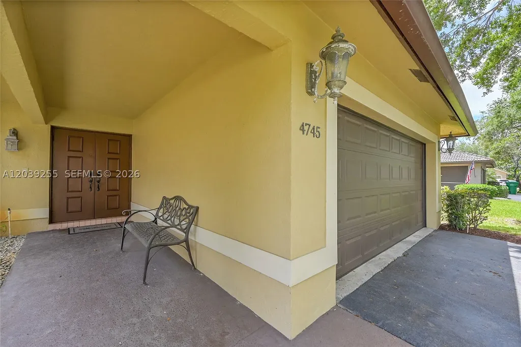 4745 NW 99th Lane Coral Springs FL 33076