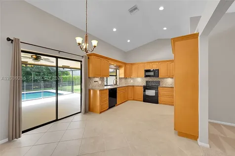 4745 NW 99th Lane Coral Springs FL 33076
