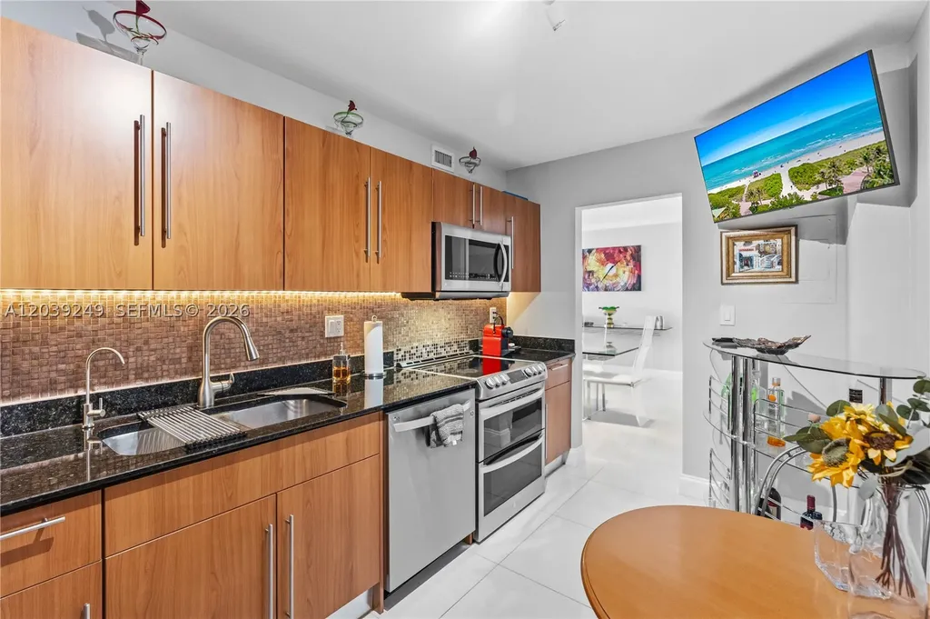 3001 S Ocean Drive #1023 Hollywood FL 33019