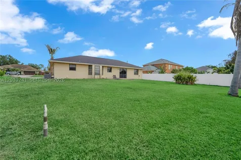 1074 SW Alcantarra Port St. Lucie FL 34953