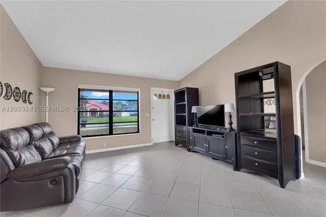 1074 SW Alcantarra Port St. Lucie FL 34953