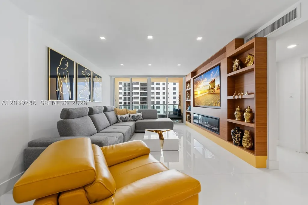 2501 S Ocean Drive Hollywood FL 33019