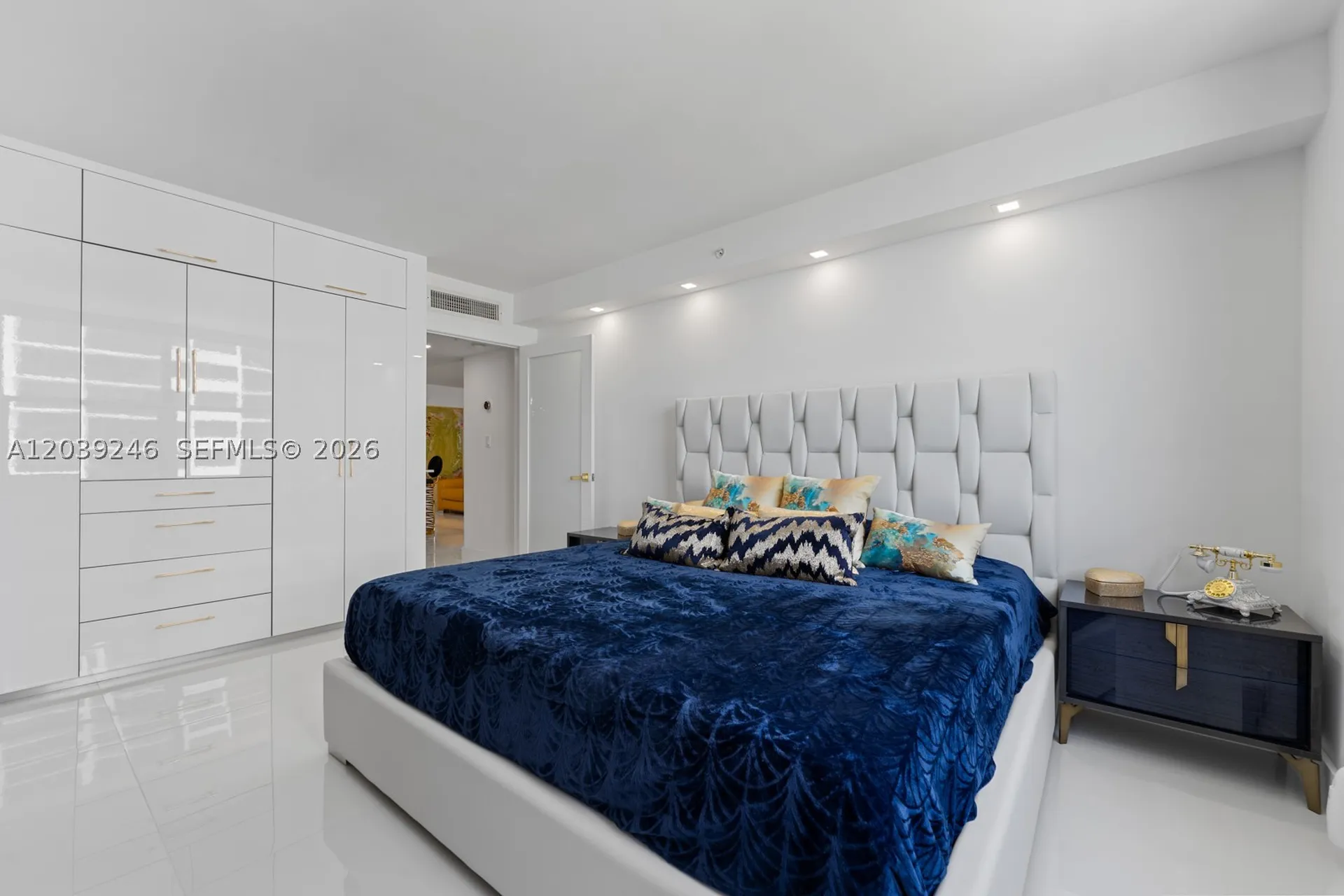 2501 S Ocean Drive Hollywood FL 33019