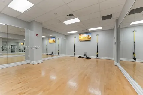 2501 S Ocean Drive Hollywood FL 33019