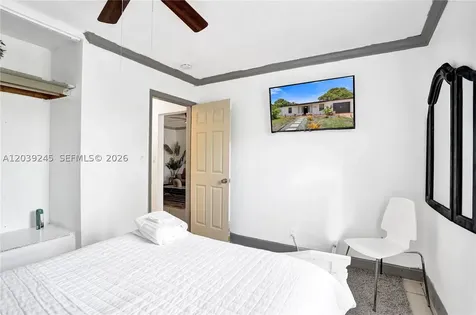 6280 SW 8th Place North Lauderdale FL 33068