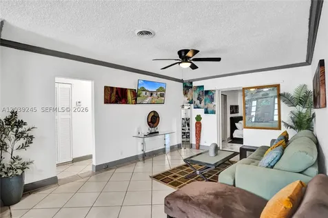 6280 SW 8th Place North Lauderdale FL 33068