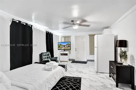 6280 SW 8th Place North Lauderdale FL 33068