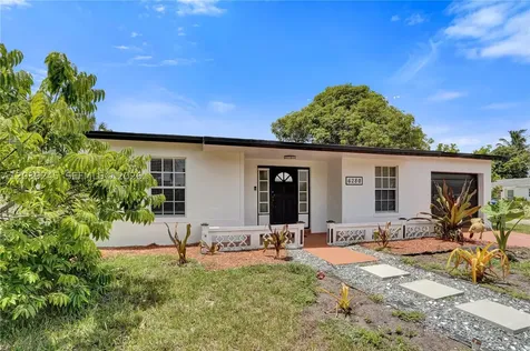 6280 SW 8th Place North Lauderdale FL 33068