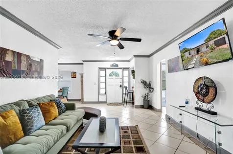 6280 SW 8th Place North Lauderdale FL 33068