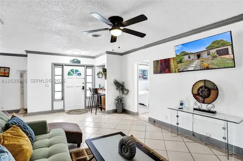 6280 SW 8th Place North Lauderdale FL 33068