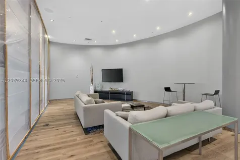 10275 Collins Avenue Bal Harbour FL 33154