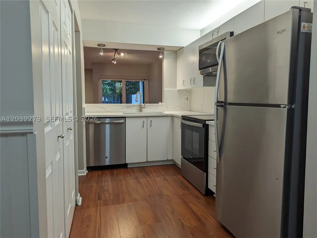 3446 Oak Drive Hollywood FL 33021