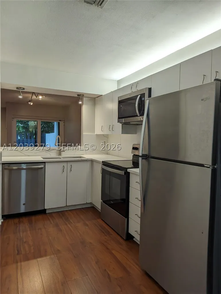 3446 Oak Drive Hollywood FL 33021