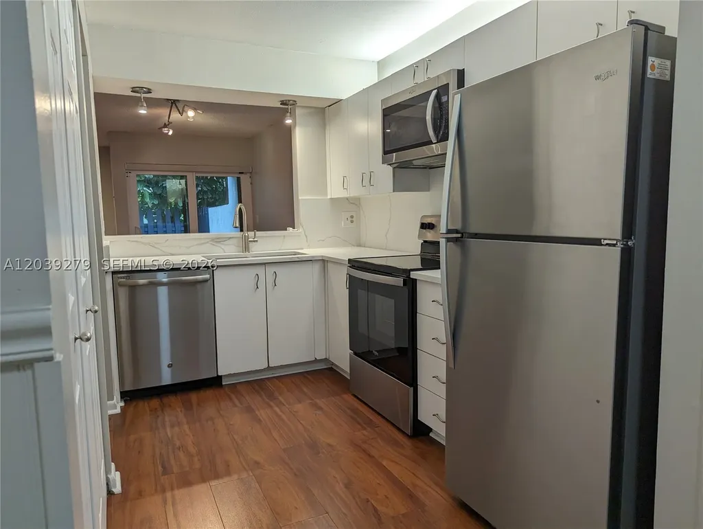 3446 Oak Drive Hollywood FL 33021