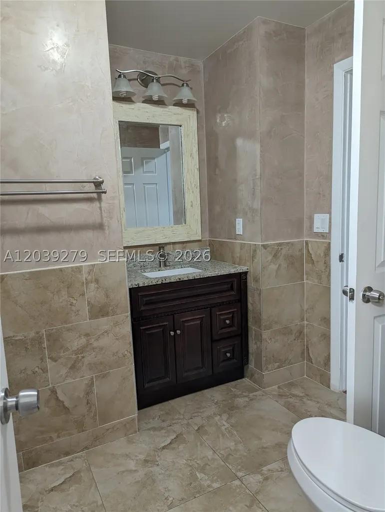 3446 Oak Drive Hollywood FL 33021