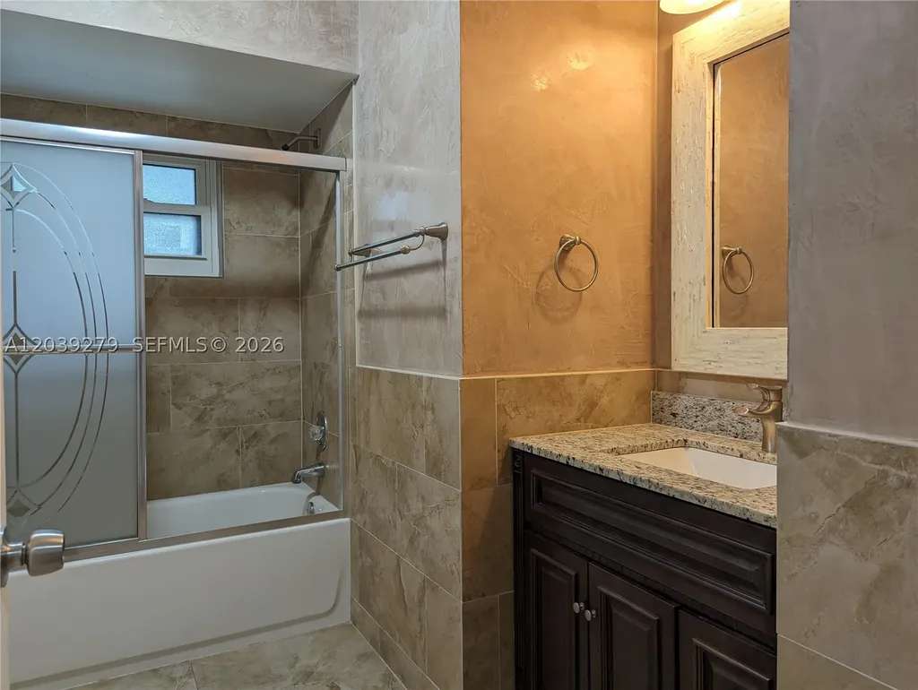 3446 Oak Drive Hollywood FL 33021