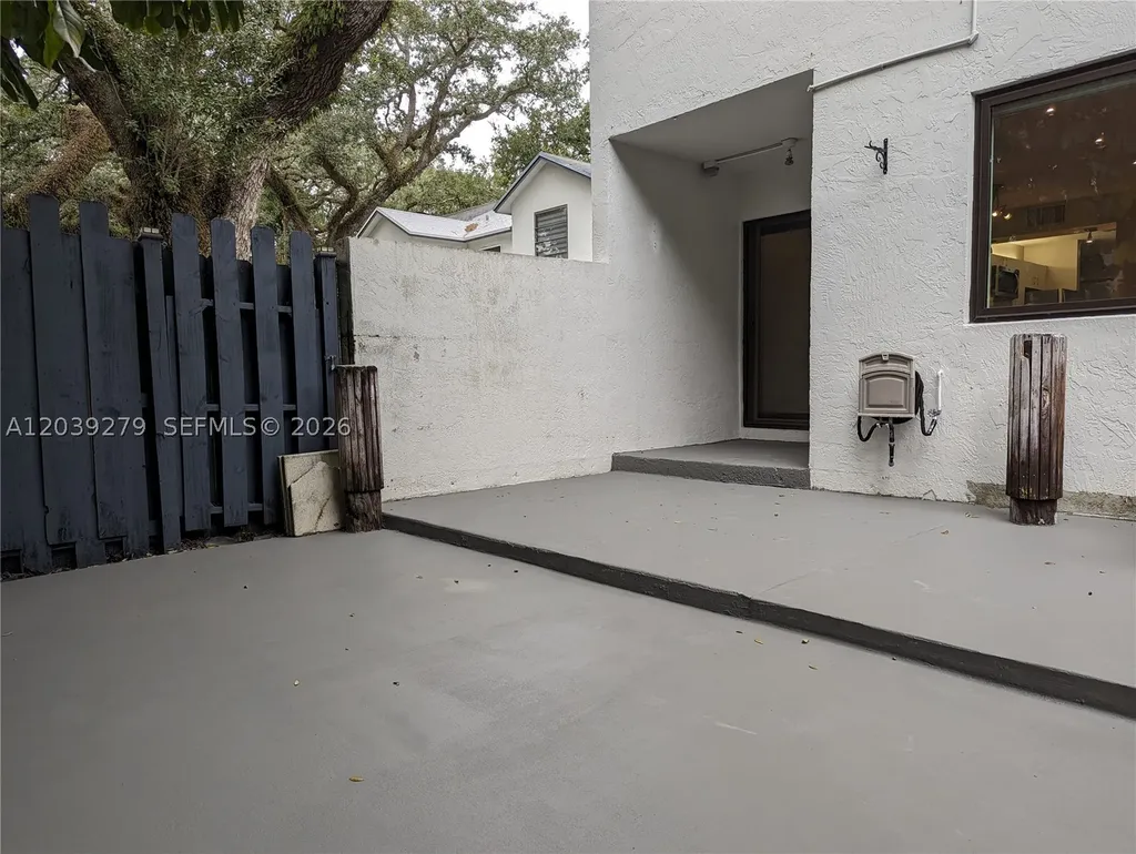 3446 Oak Drive Hollywood FL 33021