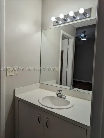 3446 Oak Drive Hollywood FL 33021