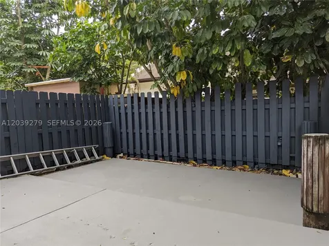 3446 Oak Drive Hollywood FL 33021