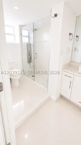 6039 Collins Avenue Miami Beach FL 33140