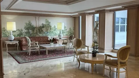6039 Collins Avenue Miami Beach FL 33140
