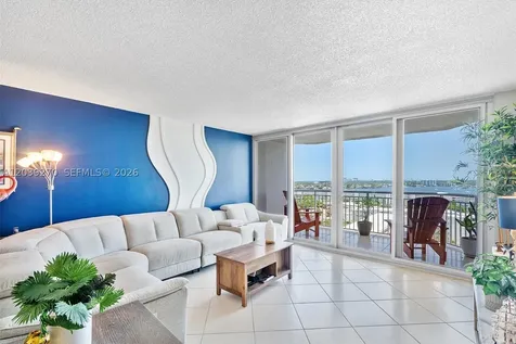 18031 Biscayne Boulevard Aventura FL 33160