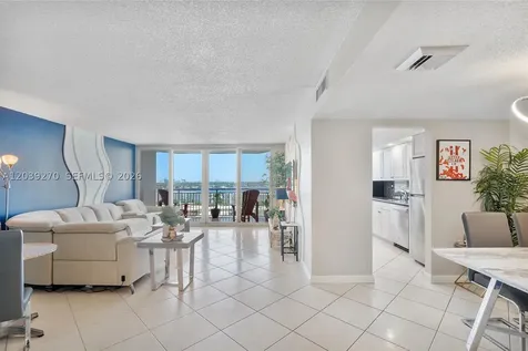 18031 Biscayne Boulevard Aventura FL 33160