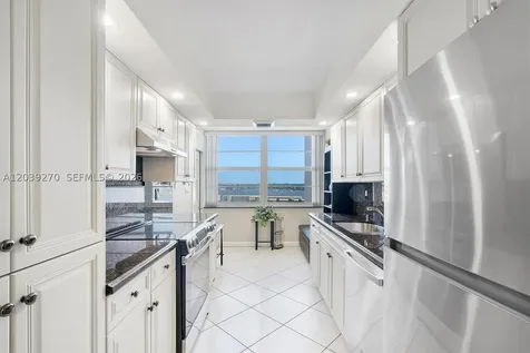18031 Biscayne Boulevard Aventura FL 33160