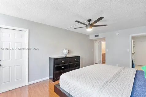 18031 Biscayne Boulevard Aventura FL 33160