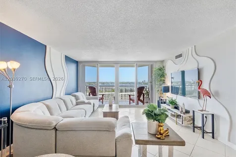 18031 Biscayne Boulevard Aventura FL 33160