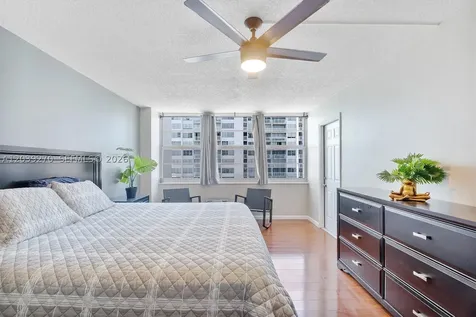 18031 Biscayne Boulevard Aventura FL 33160