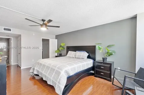 18031 Biscayne Boulevard Aventura FL 33160