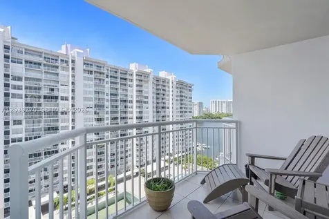 18031 Biscayne Boulevard Aventura FL 33160
